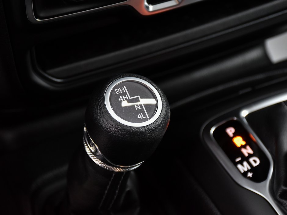 2026 Jeep Wrangler 4-Door SAHARA-19