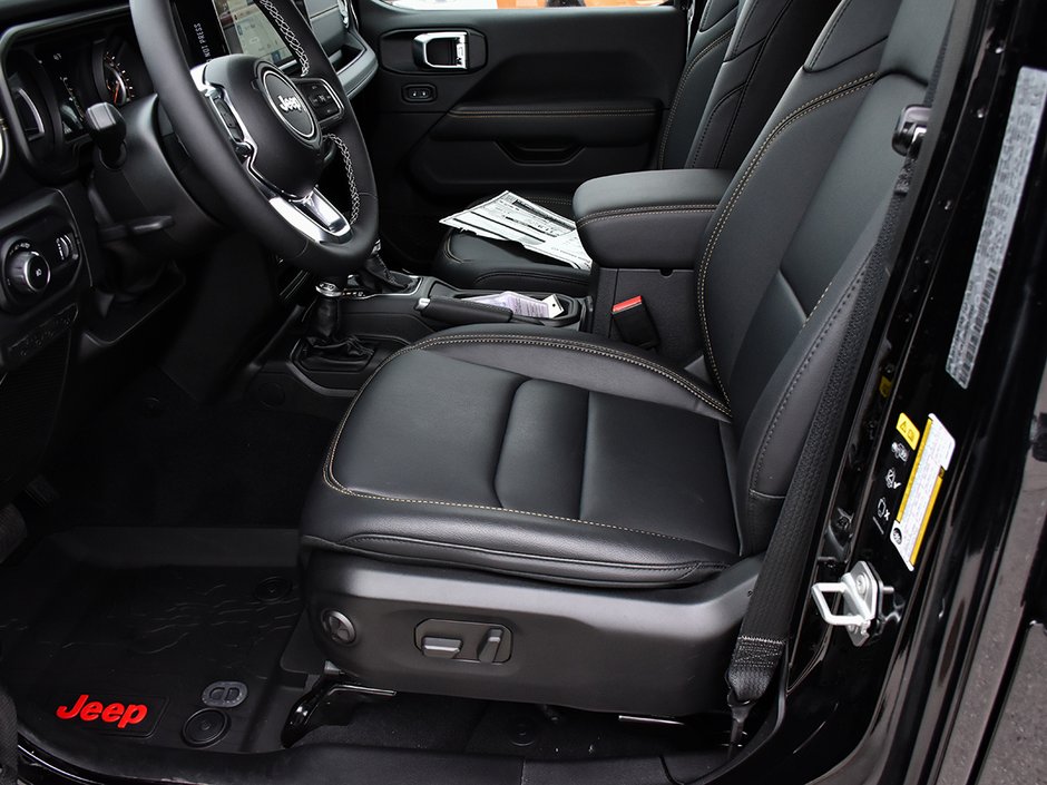 2025 Jeep WRANGLER SPORT S-8