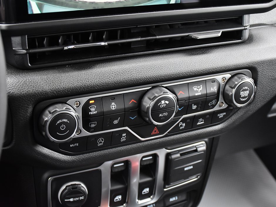 2025 Jeep WRANGLER SPORT S-17