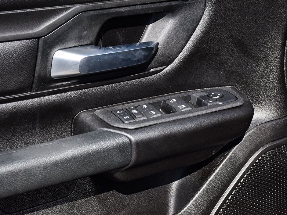2025 Ram 1500 Warlock-8