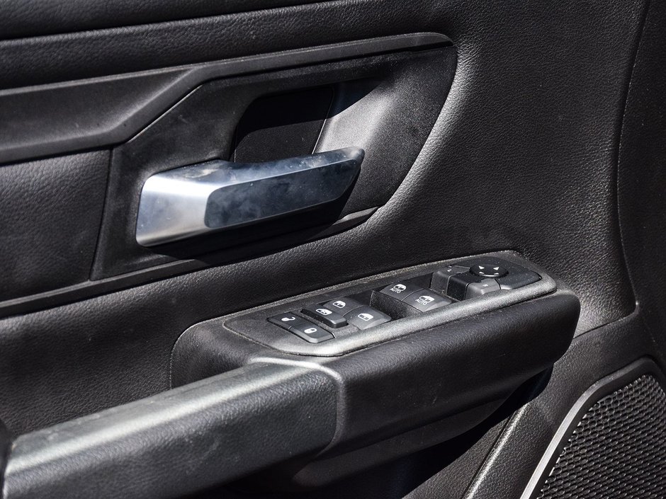2025 Ram 1500 Warlock-8