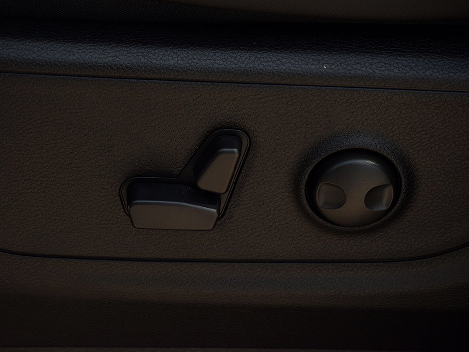 2026 Ram 1500 SPORT-25