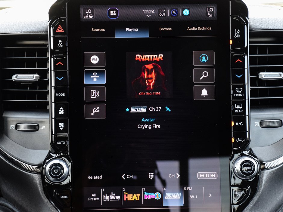 2026 Ram 1500 SPORT-17
