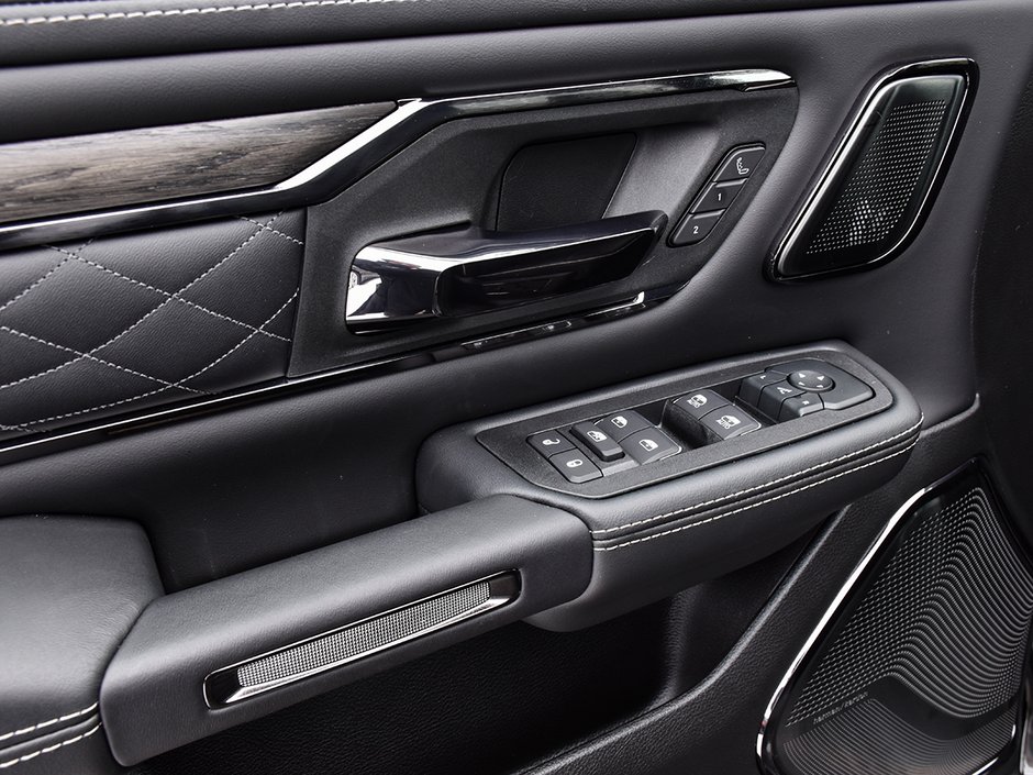 2026 Ram 1500 LIMITED-12