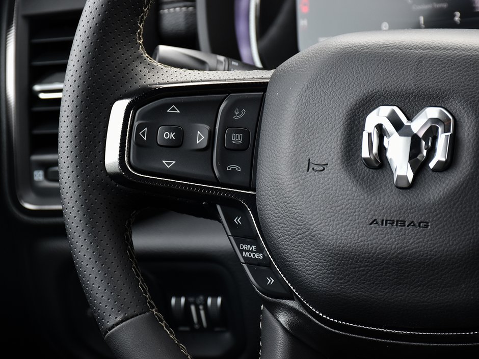 2026 Ram 1500 SPORT-17