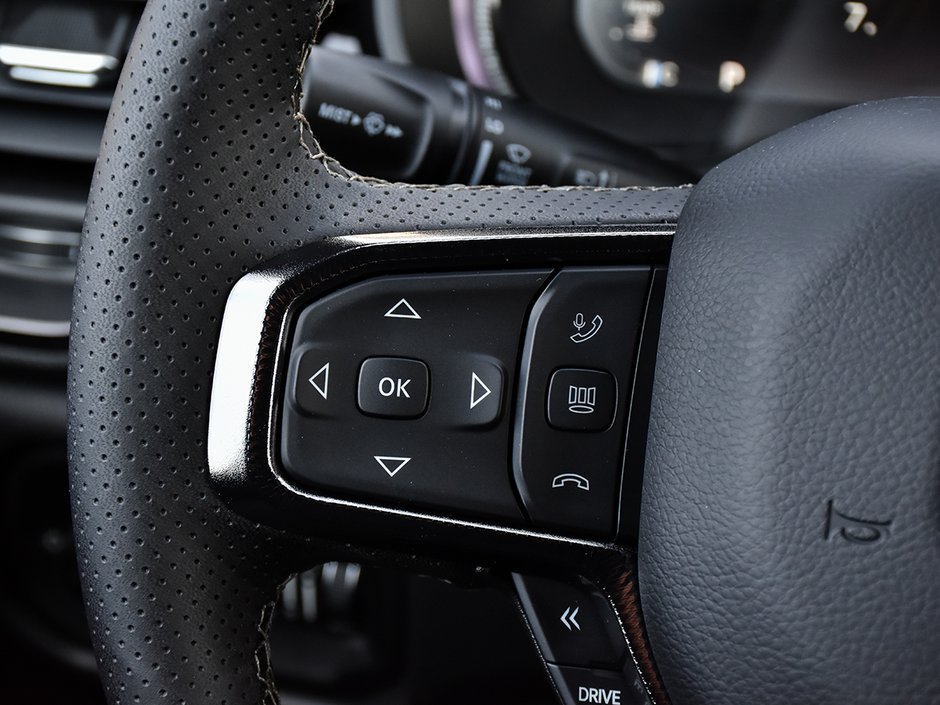 2026 Ram 1500 SPORT-23