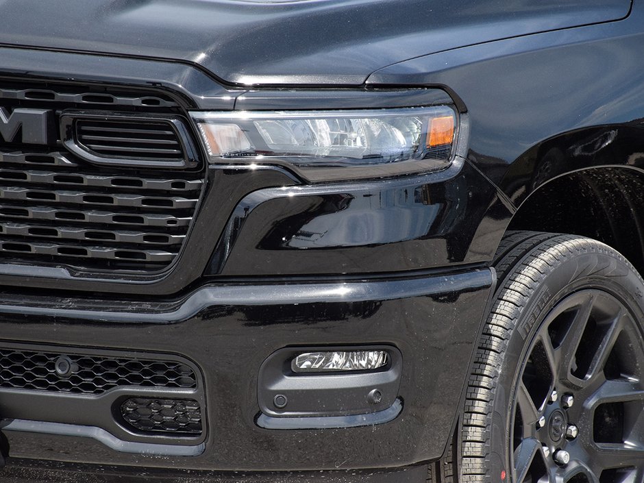 2026 Ram 1500 SPORT-4