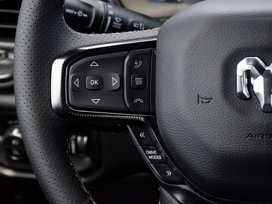 2026 Ram 1500 SPORT-14