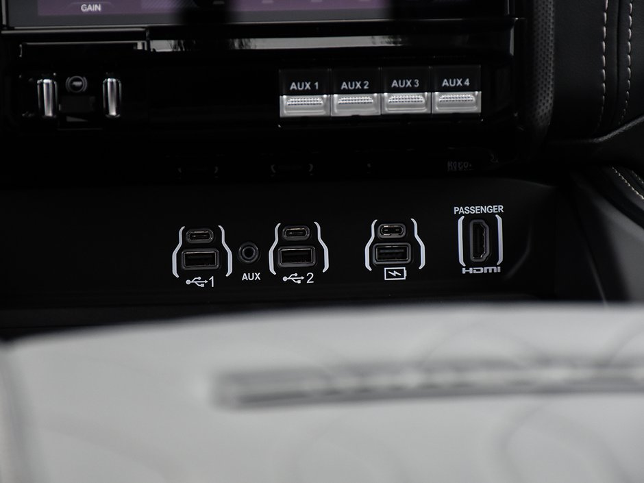 2026 Ram 3500 LIMITED-17