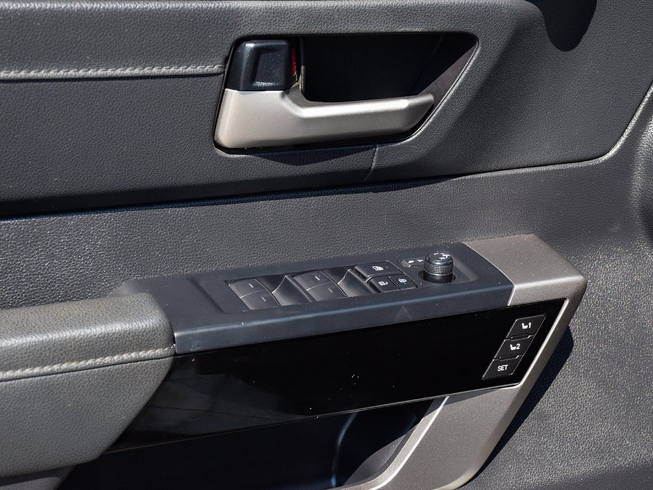2022 Toyota TUNDRA LIMITED HYBRID-7
