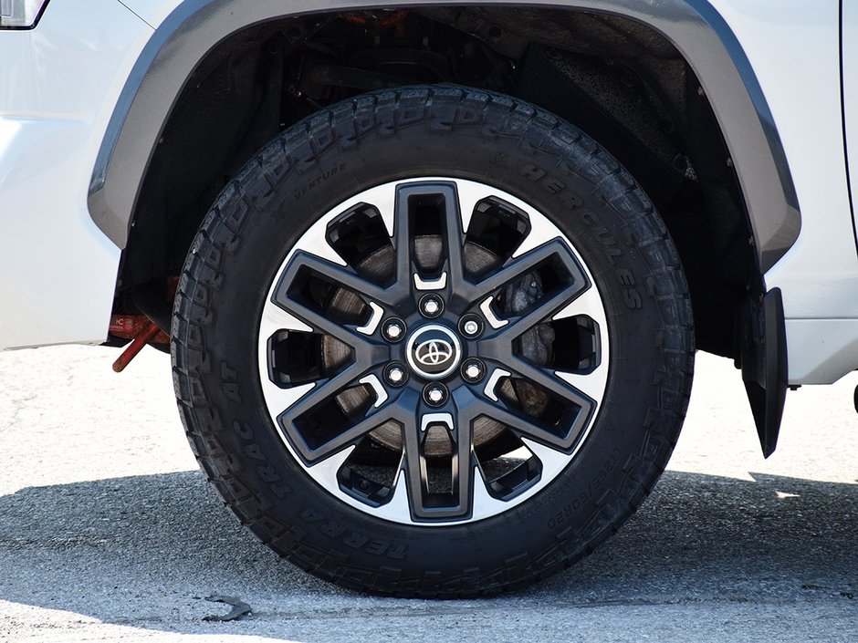 2022 Toyota TUNDRA LIMITED HYBRID-5