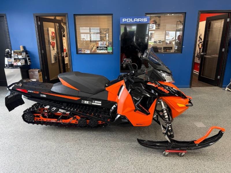 2016 Bombardier RENEGADE ADRENALINE