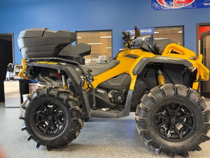 Can Am Outlander  2021