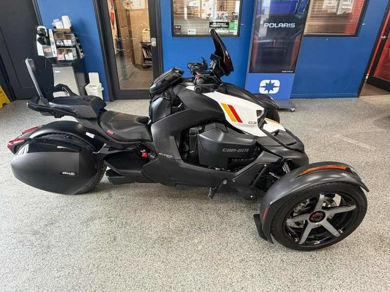 2023 Can Am RYKER 900