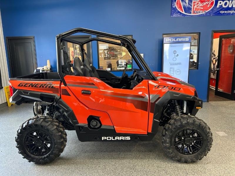 Polaris GENERAL 1000 PREMIUM  2024