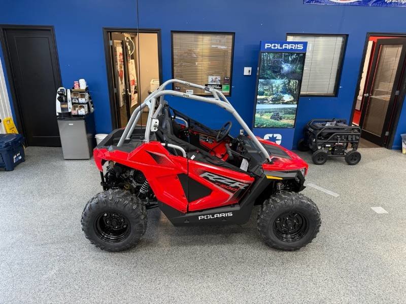 2026 Polaris RZR 200 EFI