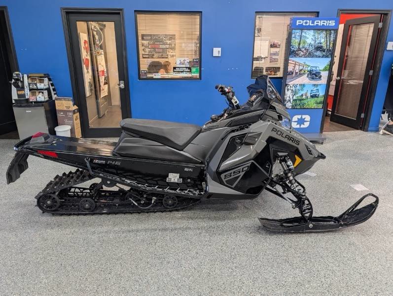 2024 Polaris SWITCHBACK XC 146 ES
