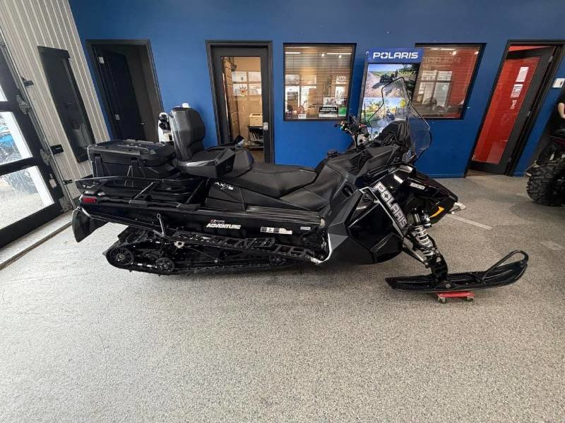 Polaris TITAN 800  2018