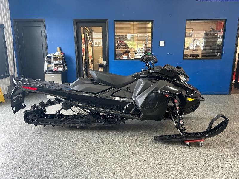 2022 SKI DOO BACKCOUNTRY XRS 850