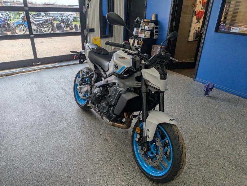 Yamaha MT 09  2025