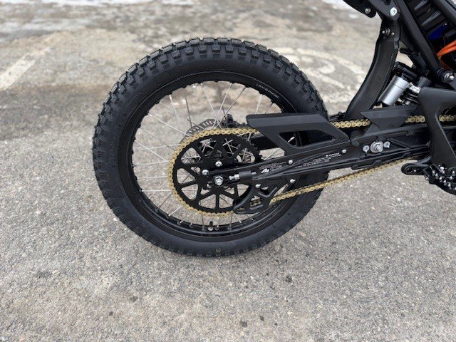 Apollo RFN ARES (DOUBLE USAGE) MOTOCYCLETTE 100% ET IMMATRICULABLE À LA SAAQ 2025-6