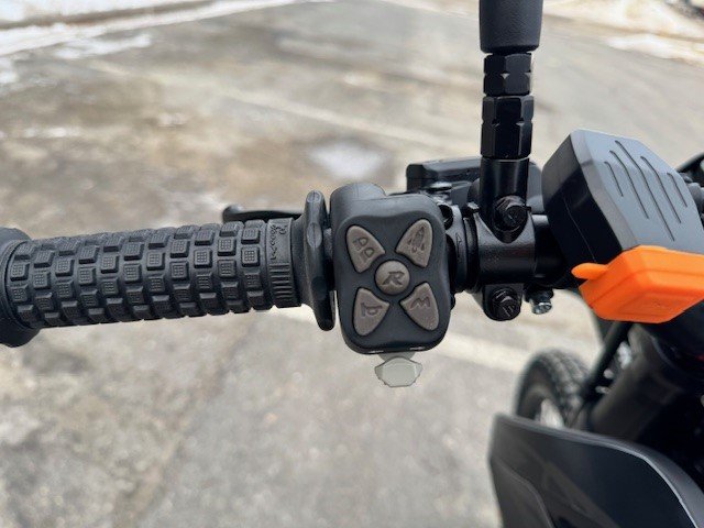 Apollo RFN ARES (DOUBLE USAGE) MOTOCYCLETTE 100% ET IMMATRICULABLE À LA SAAQ 2025-12
