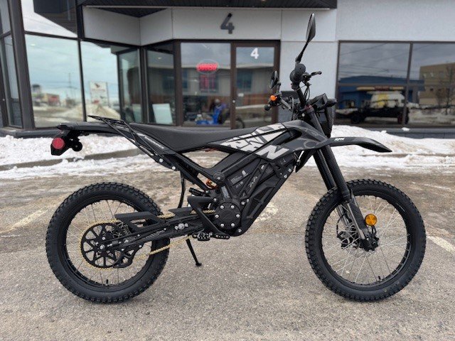 Apollo RFN ARES (DOUBLE USAGE) MOTOCYCLETTE 100% ET IMMATRICULABLE À LA SAAQ 2025-0