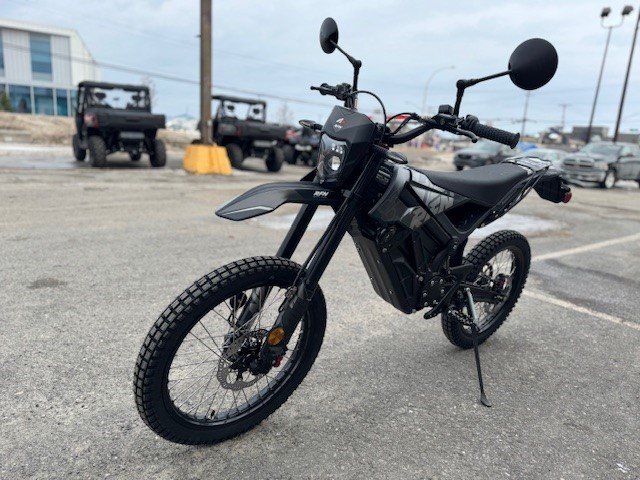 Apollo RFN ARES (DOUBLE USAGE) MOTOCYCLETTE 100% ET IMMATRICULABLE À LA SAAQ 2025-2