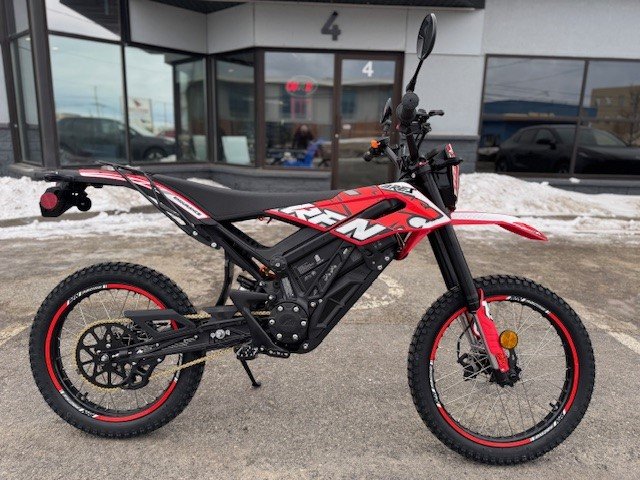 Apollo RFN ARES (DOUBLE USAGE) MOTOCYCLETTE 100% ET IMMATRICULABLE À LA SAAQ 2025-0