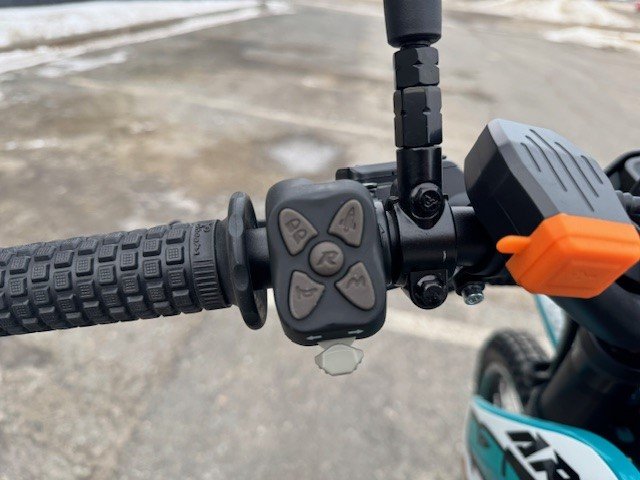 Apollo RFN ARES (DOUBLE USAGE) MOTOCYCLETTE 100% ET IMMATRICULABLE À LA SAAQ 2025-12