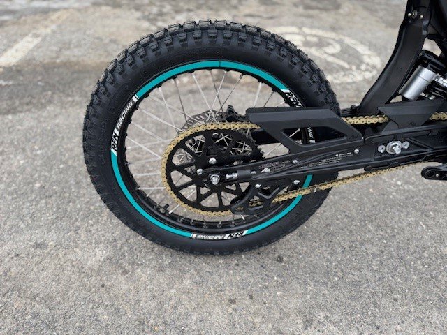 Apollo RFN ARES (DOUBLE USAGE) MOTOCYCLETTE 100% ET IMMATRICULABLE À LA SAAQ 2025-7