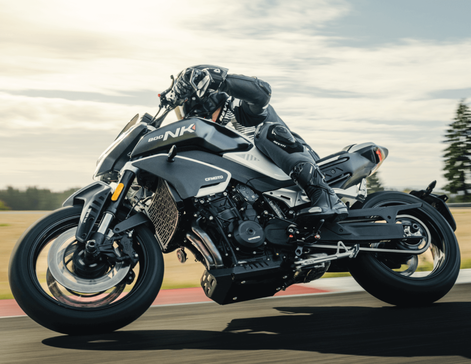 2024 CFMOTO 800NK RABAIS DE 1,500$ ET FINANCEMENT 5.99% SUR 60 MOIS-3