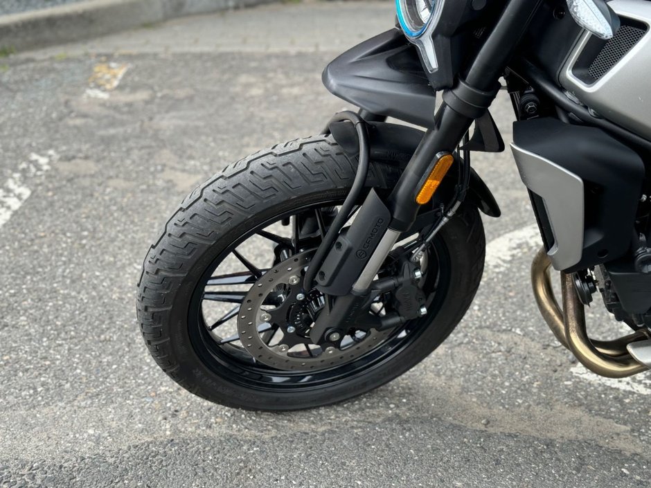 2023 CFMOTO 700CL-X Heritage-6