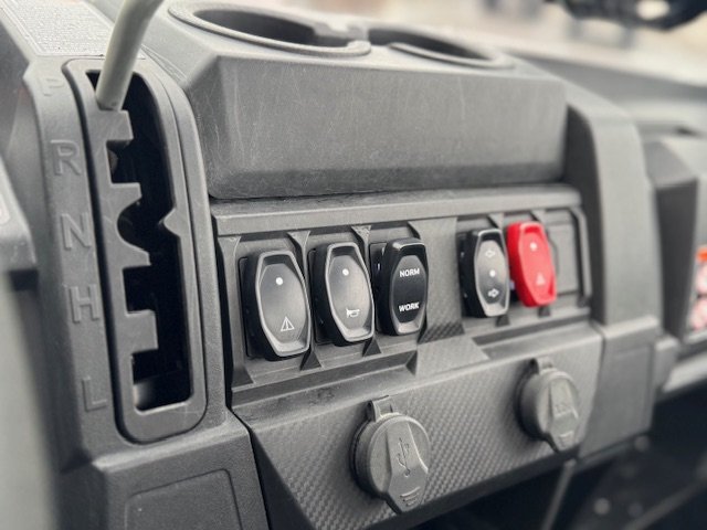 CFMOTO UForce 600 EPS LX  2023-17