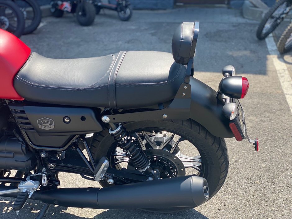 Guzzi V7 III STONE  2019-9