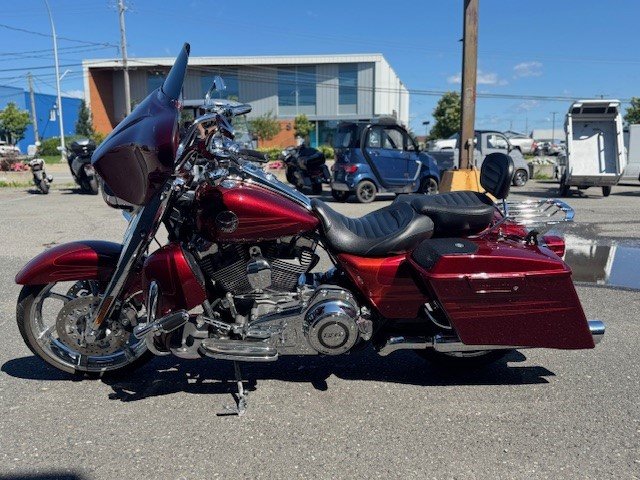 HARLEY DAVIDSON CVO 1800 ROAD KING SCREAMING EAGLE FLHRSE 2013-3