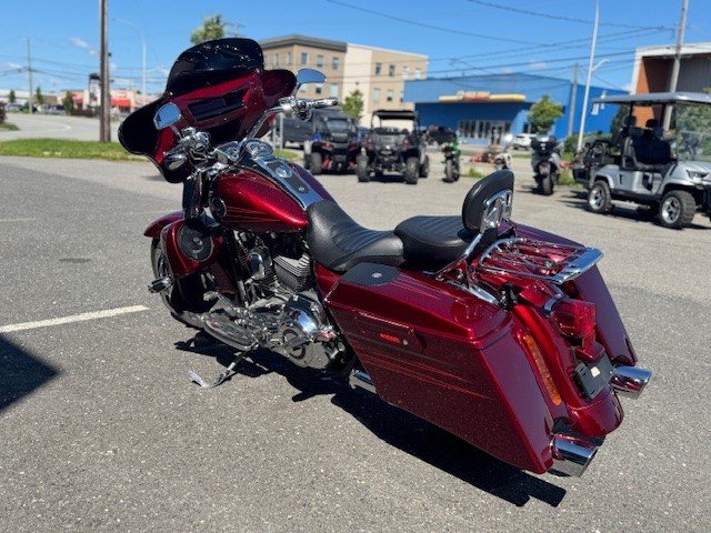HARLEY DAVIDSON CVO 1800 ROAD KING SCREAMING EAGLE FLHRSE 2013-4