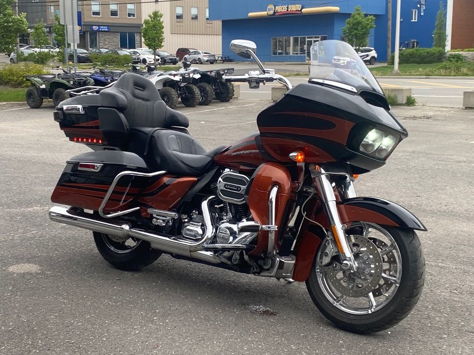 HARLEY DAVIDSON Road Glide Ultra CVO FLTRSE SCREAMING EAGLE 2015-5