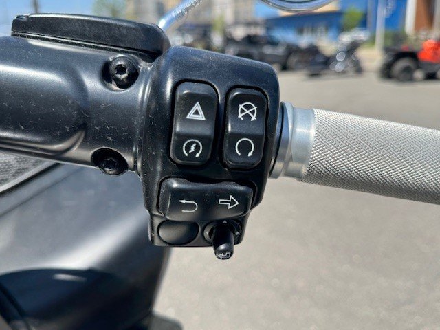 HARLEY DAVIDSON ROAD GLIDE  2022-14