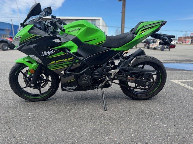 Kawasaki NINJA EX400 KRT  2018-4