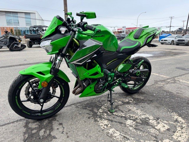 Kawasaki Z400 (ABS)  2023-3
