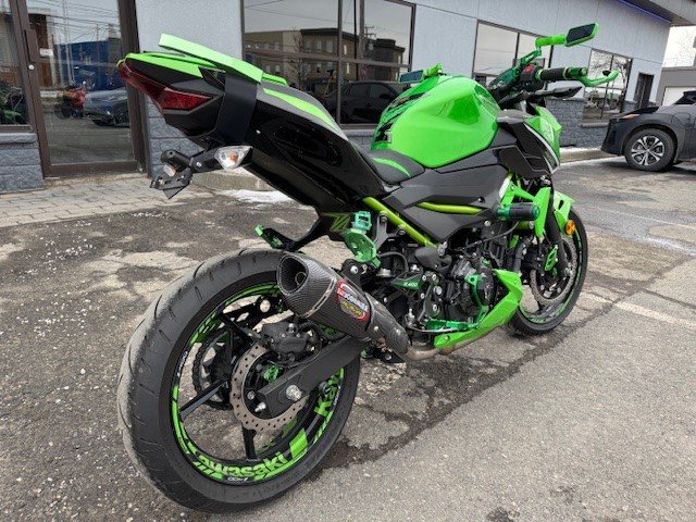 Kawasaki Z400 (ABS)  2023-6