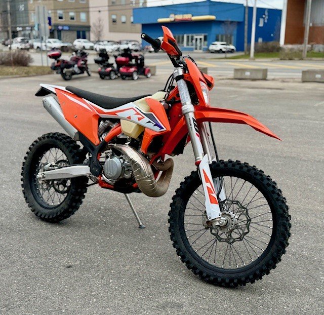 2023 KTM 300 XC-WTPI MOTOCROSS  22.3 HEURES D'UTILISATION-4