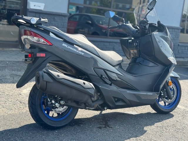 Suzuki Burgman 400 2,581 KM SEULEMENT 2025-5