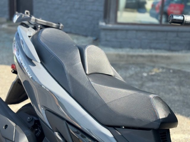 Suzuki Burgman 400 2,581 KM SEULEMENT 2025-7