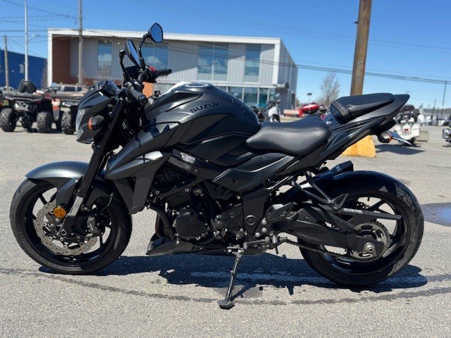 2022 Suzuki GSX-S 750 VIENT AVEC LES PIÈCES ET SILENCIEUX D'ORIGINE !!-3