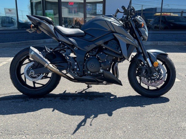 2022 Suzuki GSX-S 750 VIENT AVEC LES PIÈCES ET SILENCIEUX D'ORIGINE !!-6