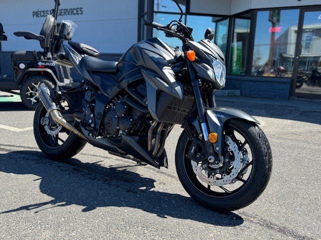 2022 Suzuki GSX-S 750 VIENT AVEC LES PIÈCES ET SILENCIEUX D'ORIGINE !!-1