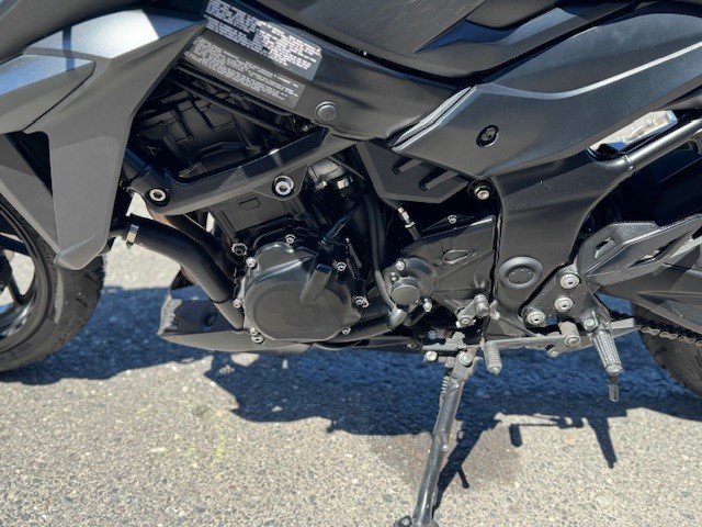 2022 Suzuki GSX-S 750 VIENT AVEC LES PIÈCES ET SILENCIEUX D'ORIGINE !!-12