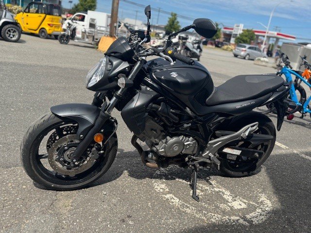 2014 Suzuki SV6550 GLADIUS-2